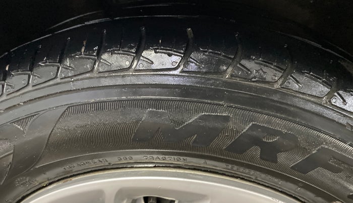 2016 Maruti Baleno SIGMA PETROL 1.2, CNG, Manual, 1,00,040 km, Right Rear Tyre Tread