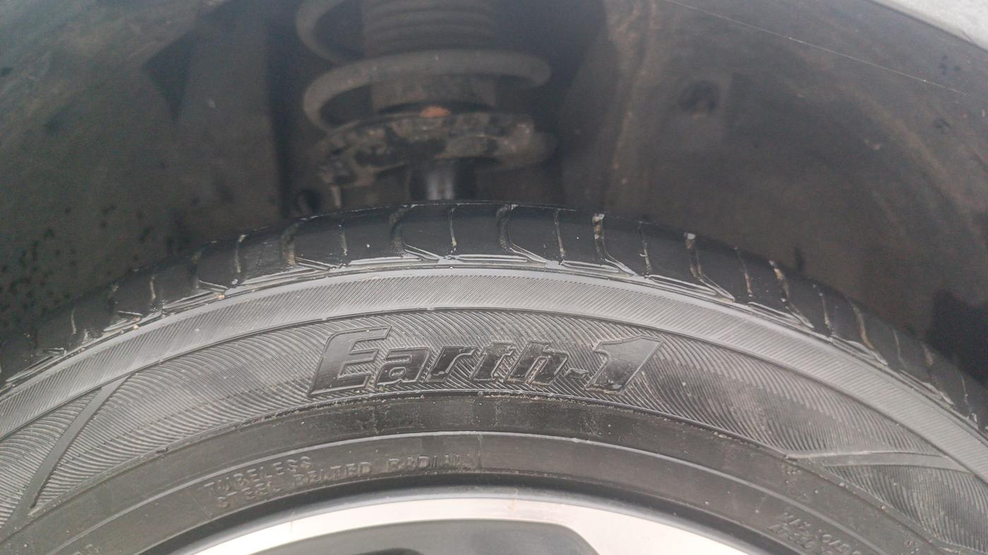 2023 Tata ALTROZ XZ PETROL, Petrol, Manual, 72,711 km, Right Front Tyre Tread