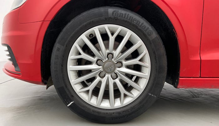 2014 Audi A3 2.0 TDI  PREMIUM, Diesel, Automatic, 53,054 km, Left Front Wheel
