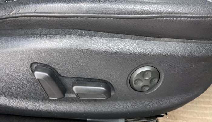 2014 Audi A3 2.0 TDI  PREMIUM, Diesel, Automatic, 53,054 km, Driver Side Adjustment Panel
