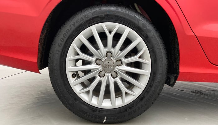 2014 Audi A3 2.0 TDI  PREMIUM, Diesel, Automatic, 53,054 km, Right Rear Wheel