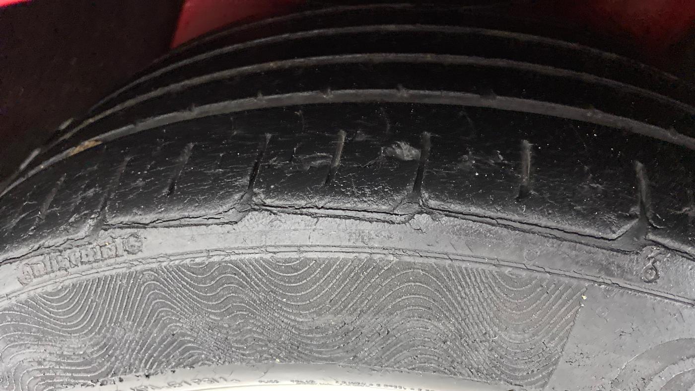 2014 Audi A3 2.0 TDI  PREMIUM, Diesel, Automatic, 53,054 km, Left Rear Tyre Tread
