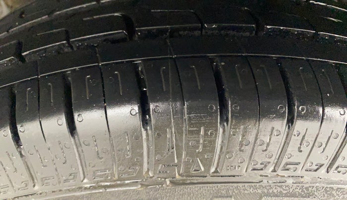 2021 Hyundai GRAND I10 NIOS SPORTZ U2 AMT 1.2 CRDI, Diesel, Automatic, 1,15,937 km, Left Rear Tyre Tread