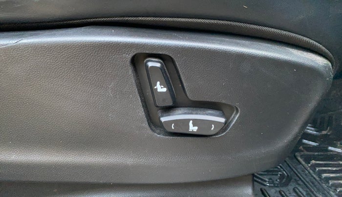 2021 MG HECTOR SMART HYBRID 1.5 PETROL, Petrol, Manual, 42,729 km, Driver Side Adjustment Panel