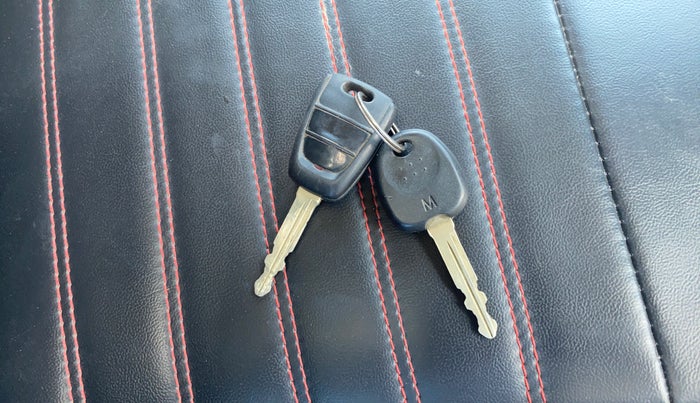 2019 Hyundai Grand i10 MAGNA 1.2 KAPPA VTVT, CNG, Manual, 79,602 km, Key Close Up