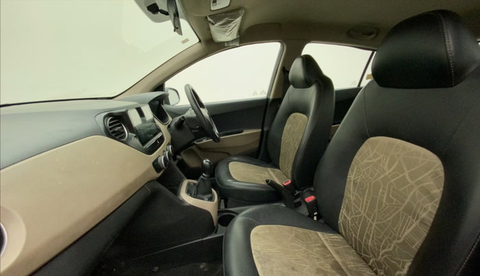 2015 Hyundai Grand i10 MAGNA 1.2 KAPPA VTVT, Petrol, Manual, 32,229 km, Right Side Front Door Cabin
