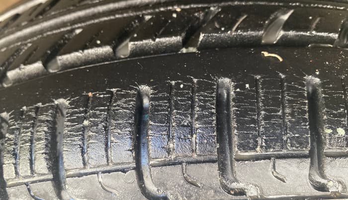 2013 Maruti Alto K10 VXI, Petrol, Manual, 51,574 km, Right Front Tyre Tread