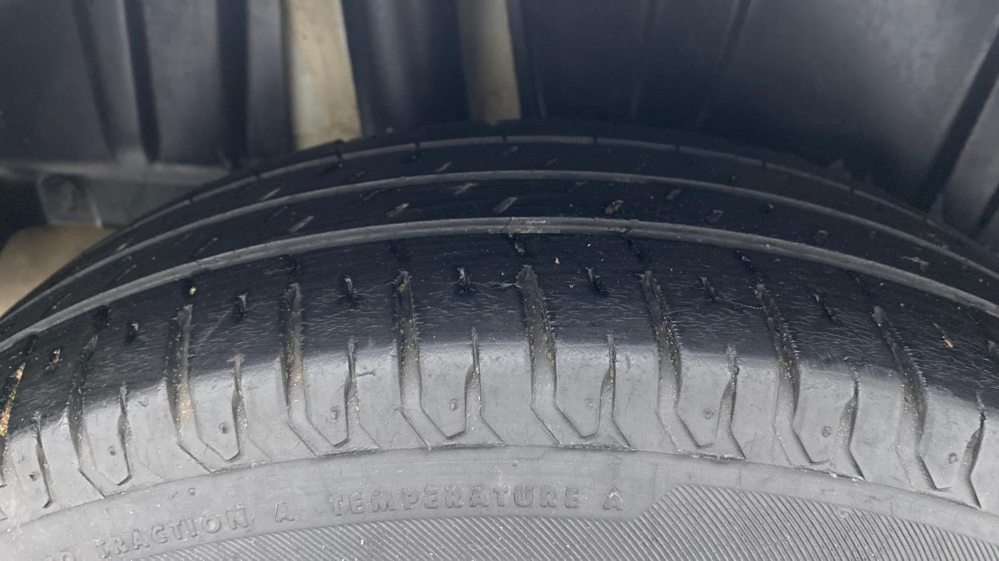 2020 Maruti Ertiga VXI CNG, CNG, Manual, 56,473 km, Right Rear Tyre Tread