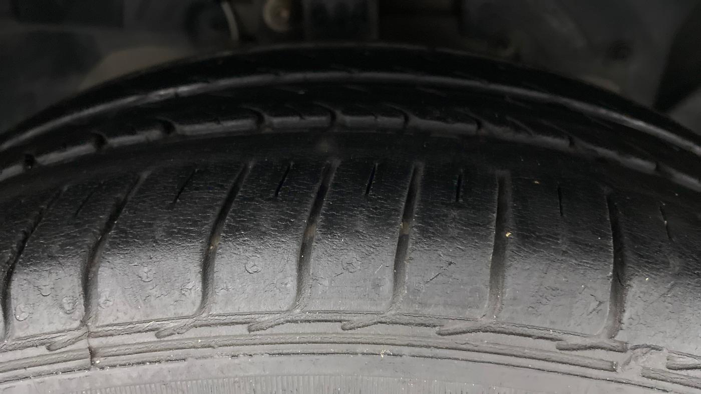 2018 Ford FREESTYLE TITANIUM 1.2 TI-VCT MT, Petrol, Manual, 31,169 km, Right Front Tyre Tread