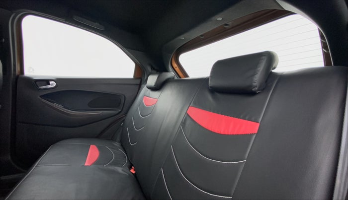 2018 Ford FREESTYLE TITANIUM 1.2 TI-VCT MT, Petrol, Manual, 31,169 km, Right Side Rear Door Cabin