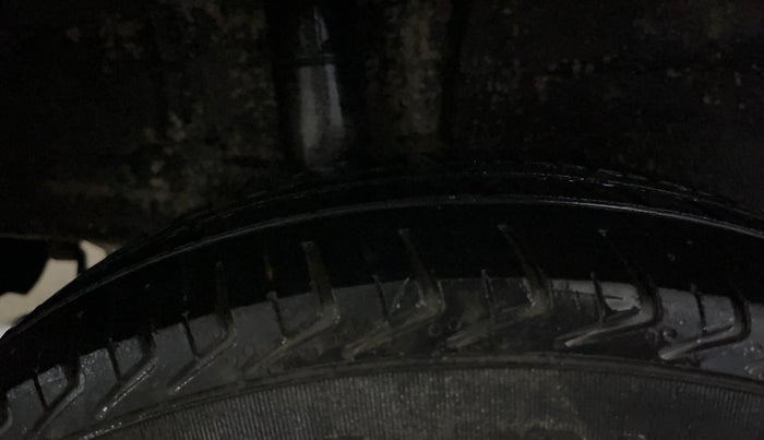 2021 Maruti New Wagon-R LXI CNG 1.0, CNG, Manual, 68,789 km, Right Rear Tyre Tread