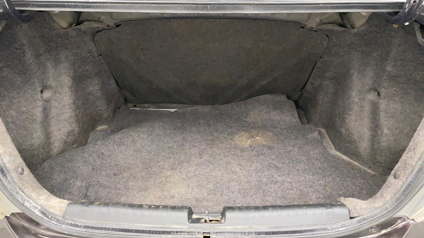 2015 Honda Amaze 1.2L I-VTEC S, Petrol, Manual, 1,14,329 km, Boot Inside