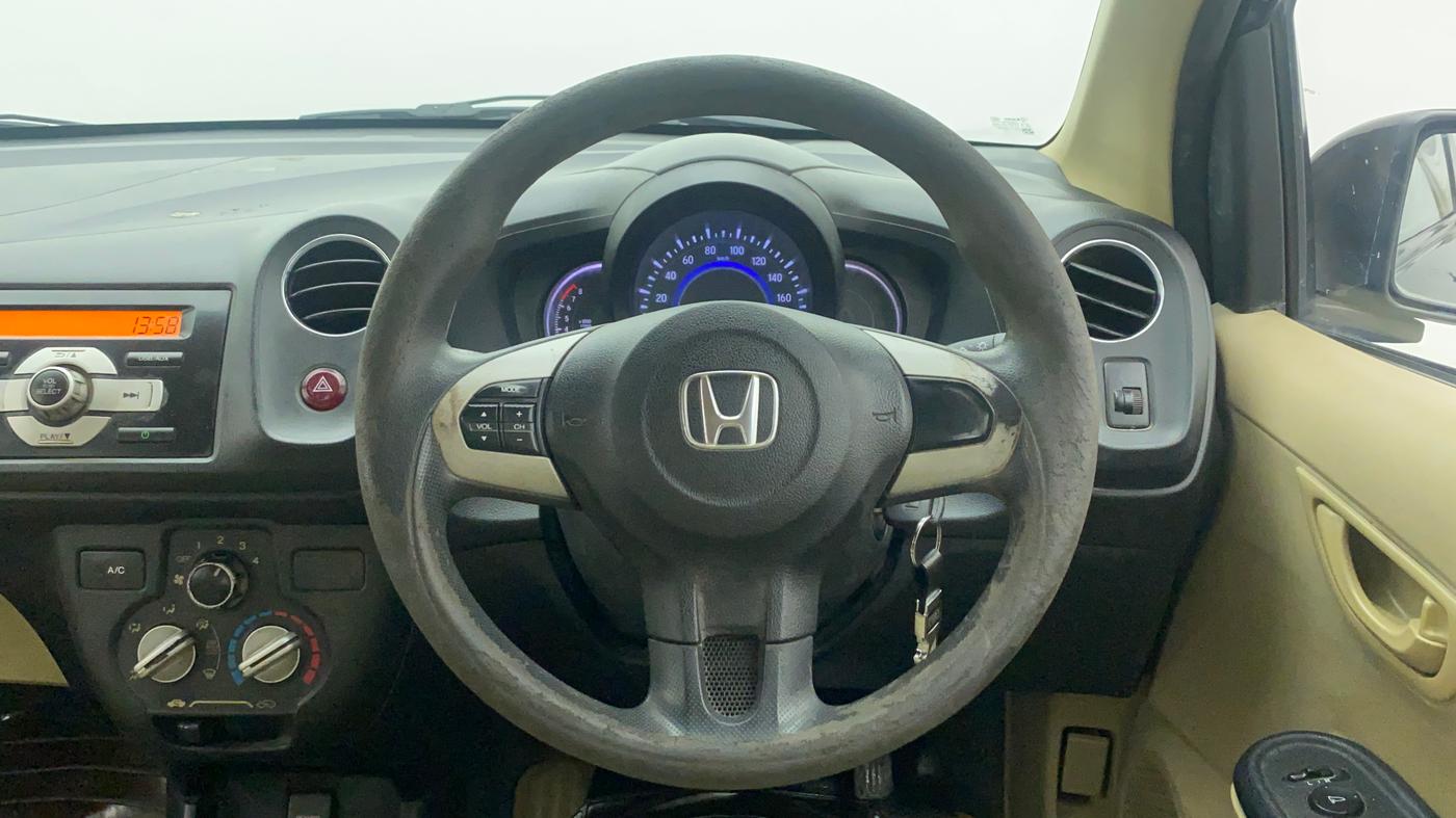 2015 Honda Amaze 1.2L I-VTEC S, Petrol, Manual, 1,14,329 km, Steering Wheel Close Up
