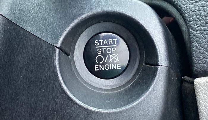 2017 Jeep Compass LIMITED O 1.4 AT, Petrol, Automatic, 38,602 km, Keyless Start/ Stop Button
