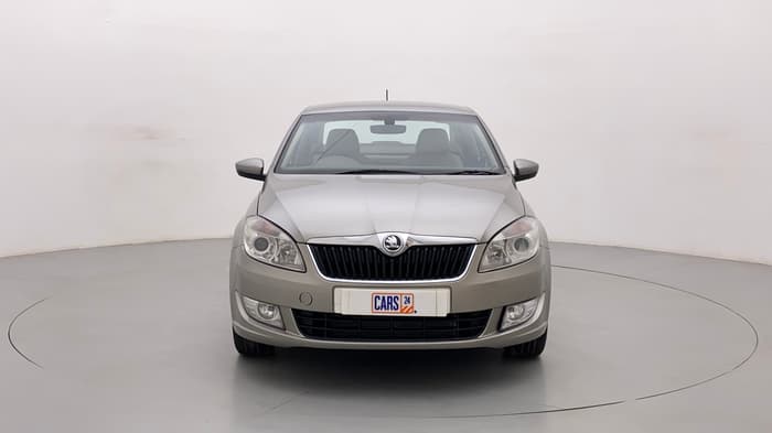 2016 Skoda Rapid 1.6 MPI STYLE PLUS MT, Petrol, Manual, 34,168 km, Front