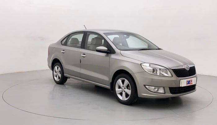 2016 Skoda Rapid 1.6 MPI STYLE PLUS MT, Petrol, Manual, 34,168 km, Right Front Diagonal