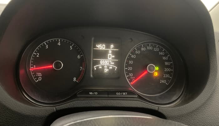 2016 Volkswagen Vento COMFORTLINE 1.2 TSI AT, Petrol, Automatic, 65,900 km, Odometer Image