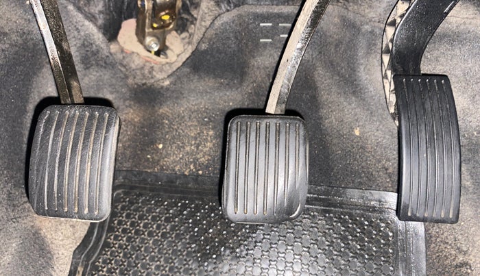 2015 Hyundai Xcent SX 1.2, Petrol, Manual, 1,14,980 km, Pedals