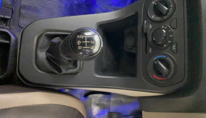 2020 Maruti New Wagon-R VXI (O) 1.0, Petrol, Manual, 22,498 km, Gear Lever