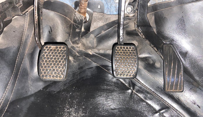 2019 Maruti Alto 800 LXI, CNG, Manual, 95,614 km, Pedals