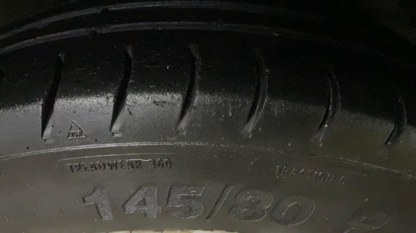 2019 Maruti Alto 800 LXI, CNG, Manual, 95,715 km, Left Front Tyre Tread