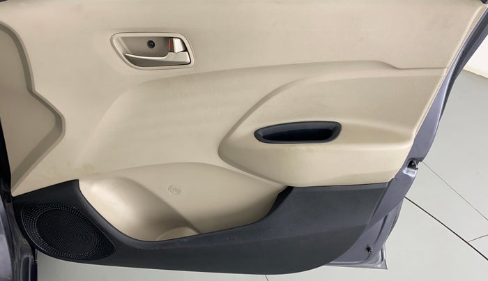 2019 Hyundai NEW SANTRO SPORTZ MT, Petrol, Manual, 60,207 km, Driver Side Door Panels Control