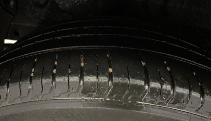 2023 Hyundai NEW I20 SPORTZ 1.2 IVT, Petrol, Automatic, 38,313 km, Right Rear Tyre Tread