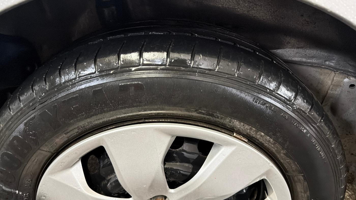2015 Honda Mobilio 1.5L I-VTEC S, Petrol, Manual, 38,280 km, Right Rear Tyre Tread