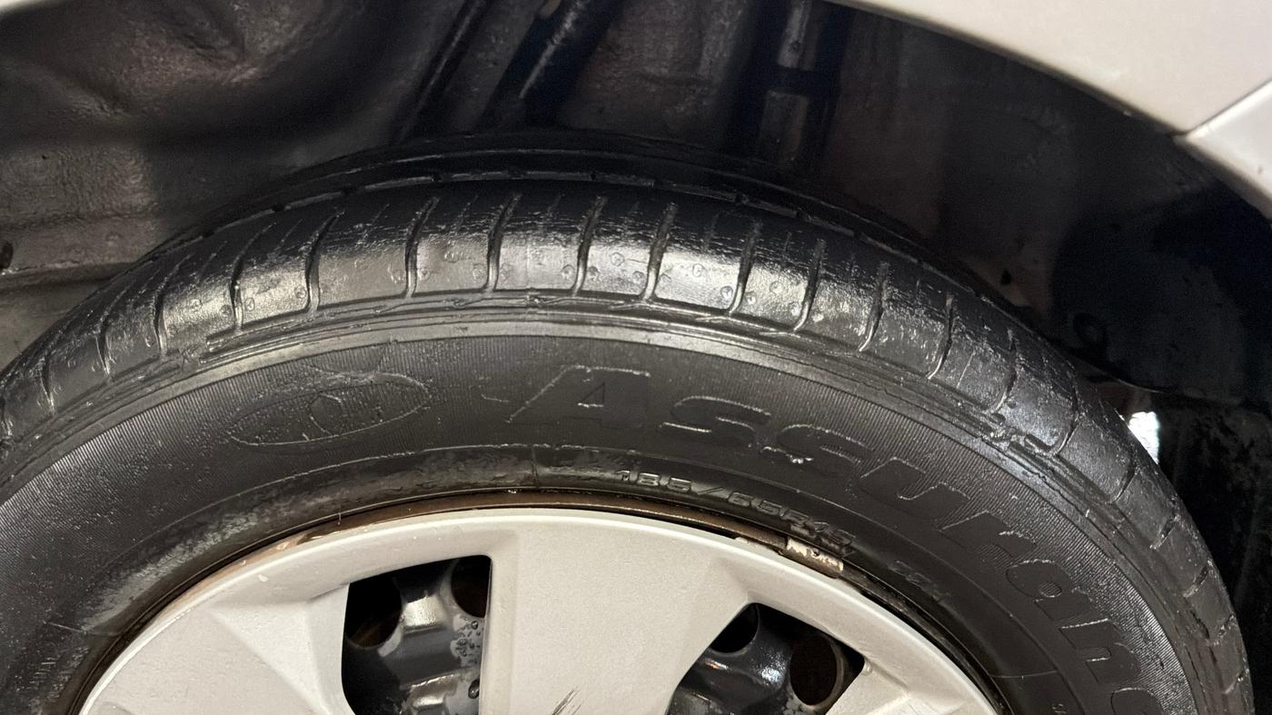 2015 Honda Mobilio 1.5L I-VTEC S, Petrol, Manual, 38,280 km, Left Rear Tyre Tread