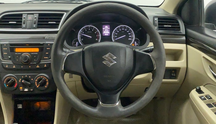 2016 Maruti Ciaz VXI, CNG, Manual, 1,05,437 km, Steering Wheel Close Up