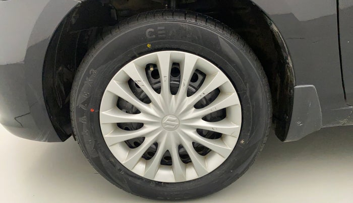 2016 Maruti Ciaz VXI, CNG, Manual, 1,05,437 km, Left Front Wheel