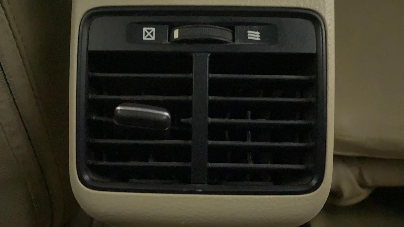2016 Maruti Ciaz VXI, CNG, Manual, 1,05,437 km, Rear AC Vents