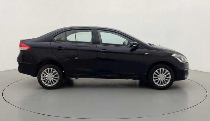 2016 Maruti Ciaz VXI, CNG, Manual, 1,05,437 km, Right Side