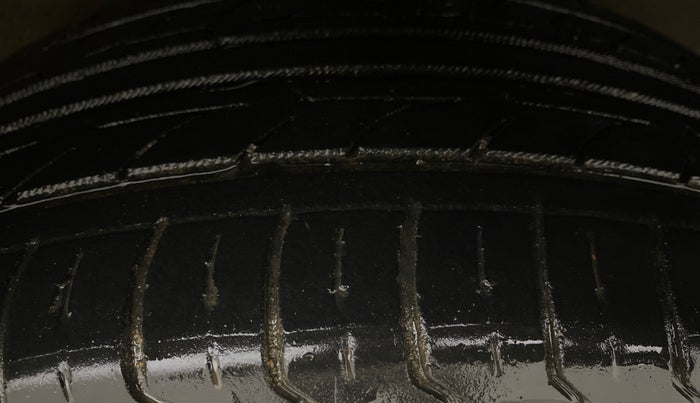 2017 Volkswagen Polo HIGHLINE1.5L, Diesel, Manual, 96,934 km, Left Rear Tyre Tread