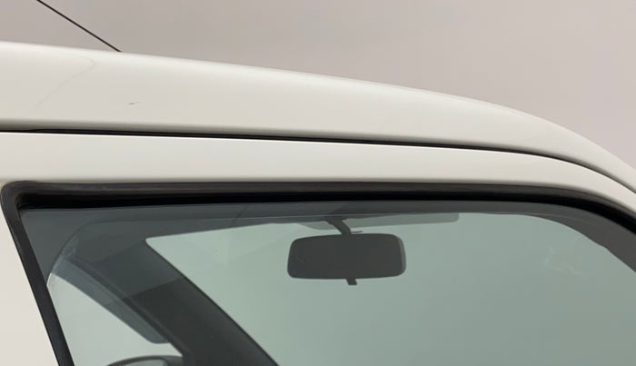 2019 Maruti New Wagon-R VXI 1.0, Petrol, Manual, 87,354 km, Driver-side door - Door visor damaged