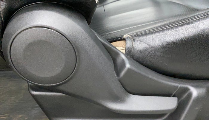 2019 Maruti New Wagon-R VXI 1.0, Petrol, Manual, 87,354 km, Driver Side Adjustment Panel