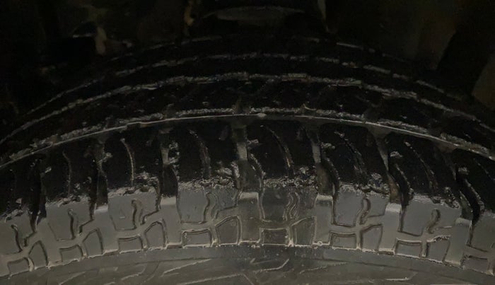 2022 Mahindra Thar LX HARD TOP 4WD MT, Diesel, Manual, 72,179 km, Left Front Tyre Tread