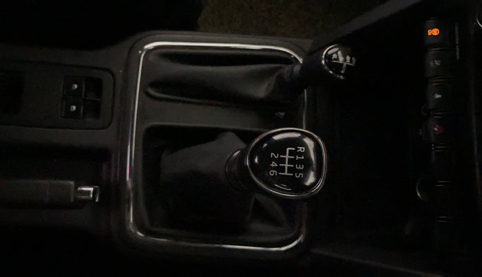 2022 Mahindra Thar LX HARD TOP 4WD MT, Diesel, Manual, 72,179 km, Gear Lever