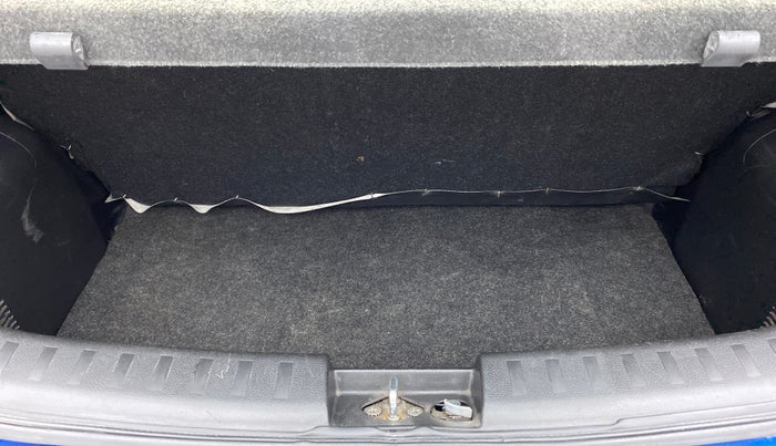 2014 Maruti Swift VXI, Petrol, Manual, 56,288 km, Boot Inside