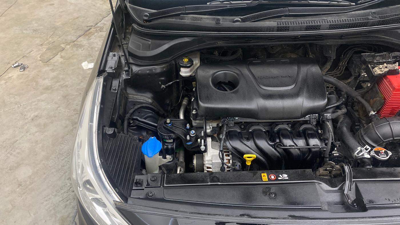 2019 Hyundai Verna 1.6 VTVT SX, Petrol, Manual, 93,662 km, Engine View - Right
