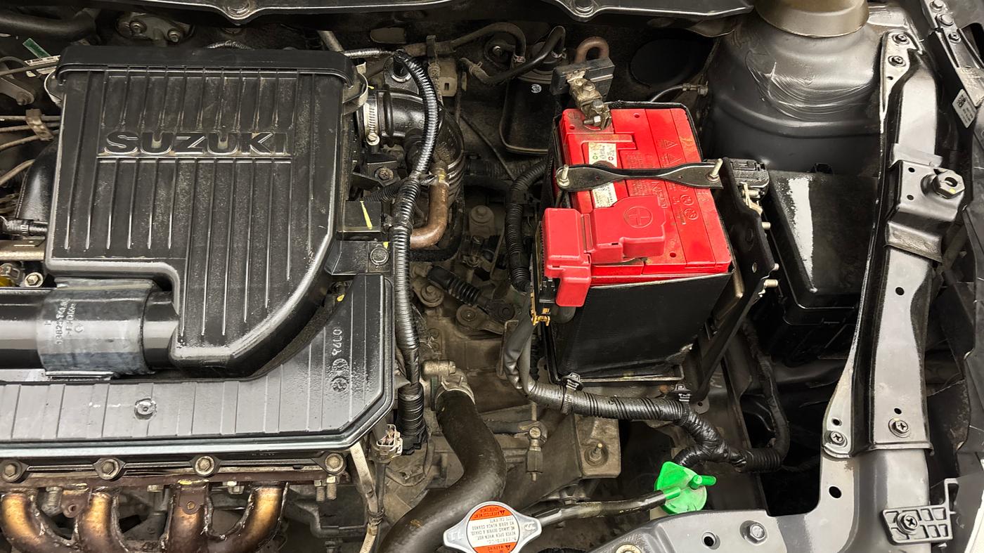 2017 Maruti Swift VXI, Petrol, Manual, 34,892 km, Engine View - Left