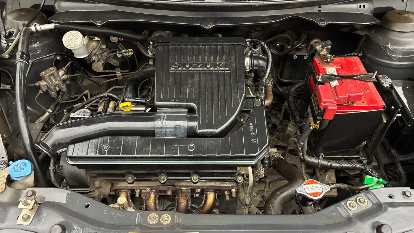 2017 Maruti Swift VXI, Petrol, Manual, 34,892 km, Engine View