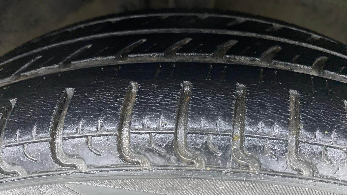 2018 Maruti Wagon R 1.0 VXI, Petrol, Manual, 19,021 km, Right Front Tyre Tread