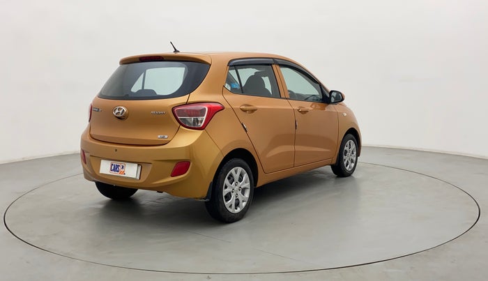 2016 Hyundai Grand i10 MAGNA 1.2 KAPPA VTVT, Petrol, Manual, 95,204 km, Right Back Diagonal