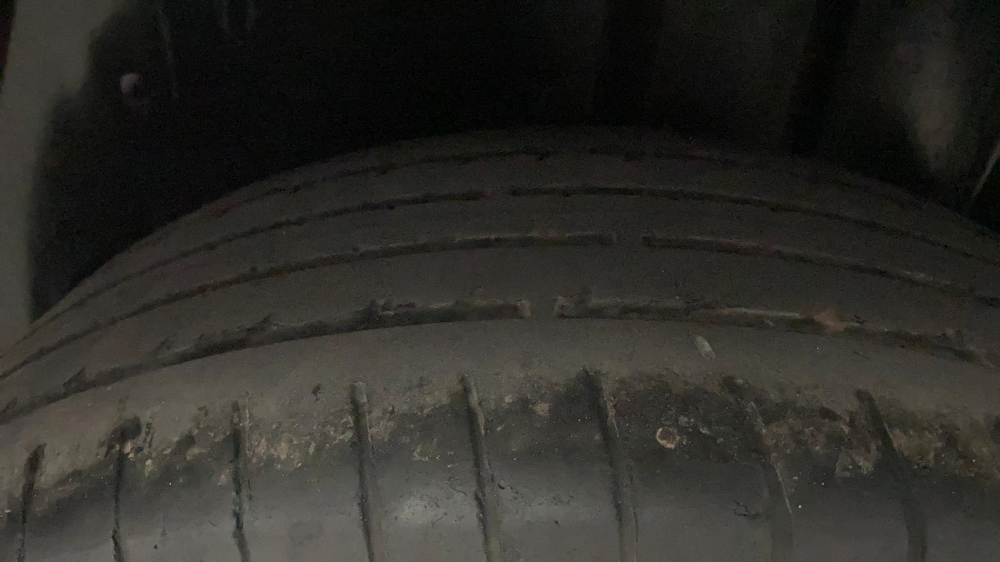 2020 MG HECTOR PLUS SMART 1.5 PETROL TURBO DCT 6-STR, Petrol, Automatic, 40,831 km, Left Rear Tyre Tread