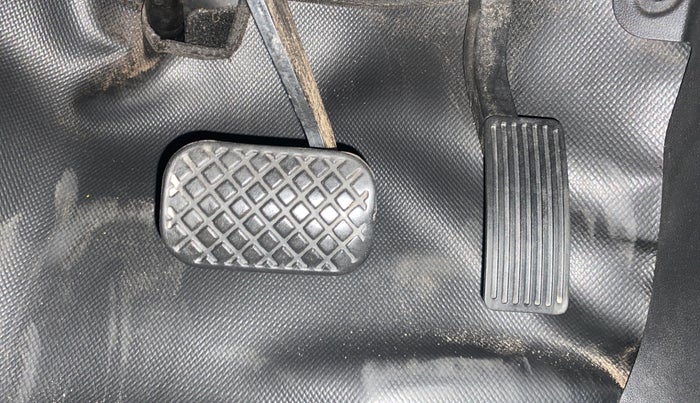 2020 MG HECTOR PLUS SMART 1.5 PETROL TURBO DCT 6-STR, Petrol, Automatic, 40,546 km, Pedals