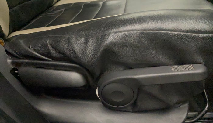 2017 Maruti Swift ZXI, Petrol, Manual, 29,424 km, Driver Side Adjustment Panel