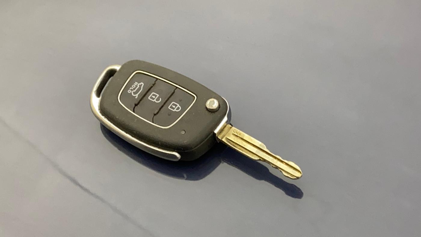 2019 Hyundai VENUE SX 1.0 TURBO, Petrol, Manual, 56,673 km, Key Close Up
