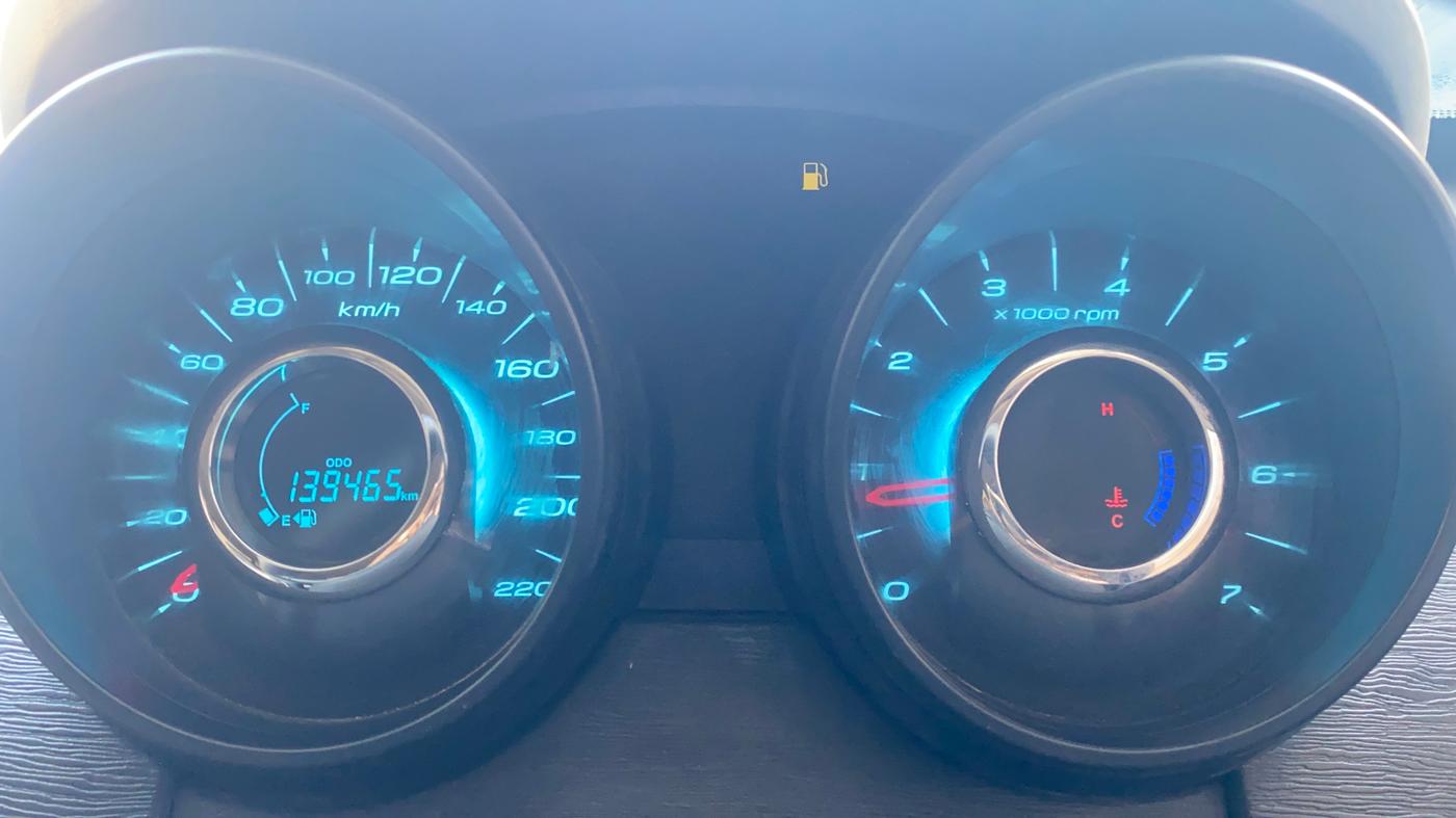 2016 Mahindra XUV500 W4, Diesel, Manual, 1,39,547 km, Odometer Image