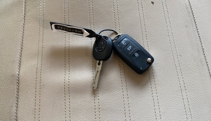 2017 Skoda Rapid AMBITION 1.5 TDI AT, Diesel, Automatic, 86,305 km, Key Close Up